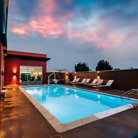 Hyatt Place Sacramento International Airport Buitenkant foto