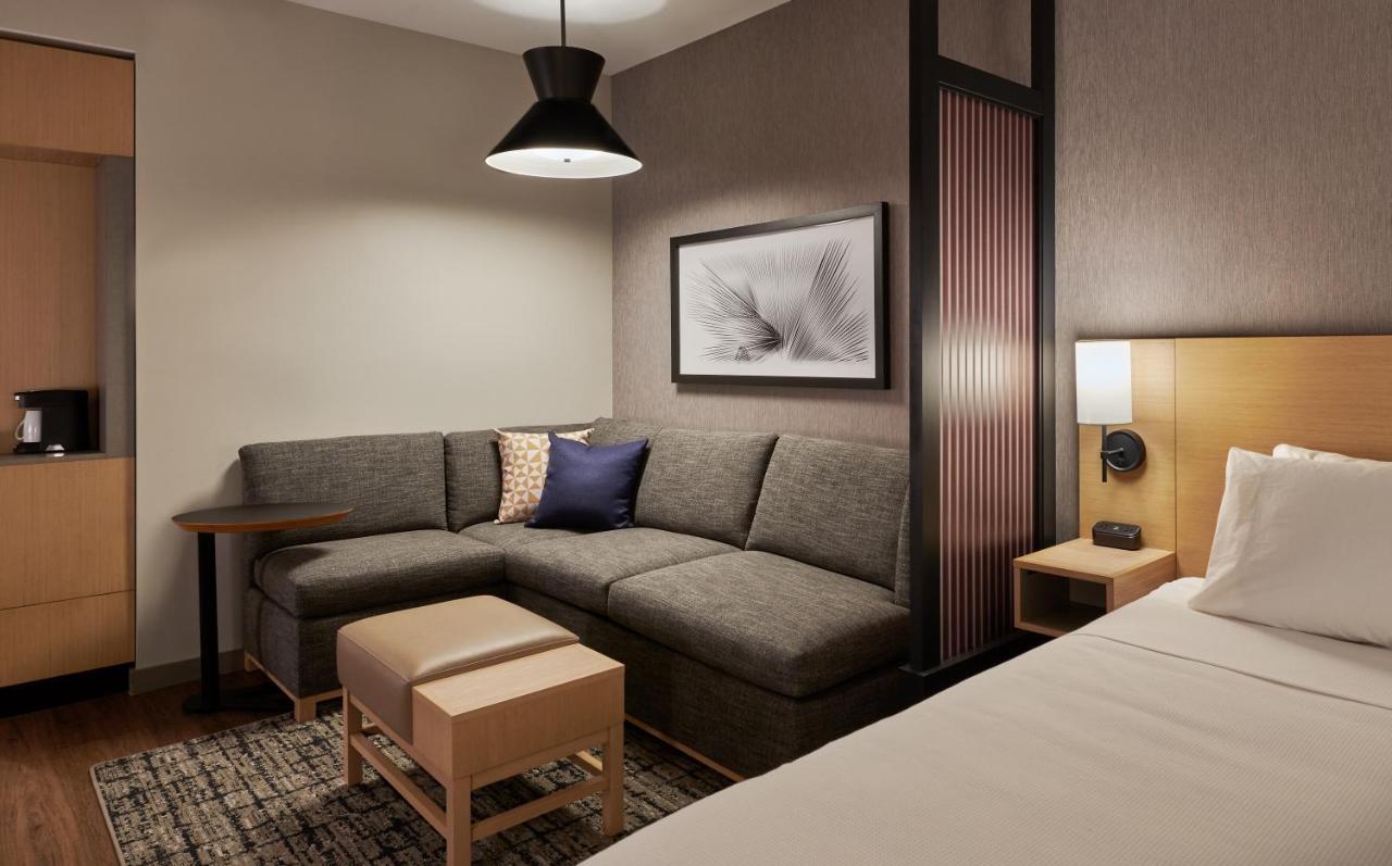 Hyatt Place Sacramento International Airport Buitenkant foto